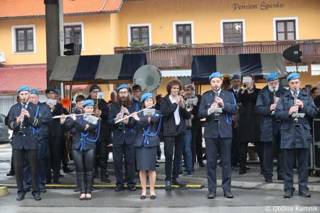 Dobrodošel mamut v Kamniku je dobil svoje mesto bronasti mamut v naravni velikosti, ki stoji v Mamutovem parku (16)